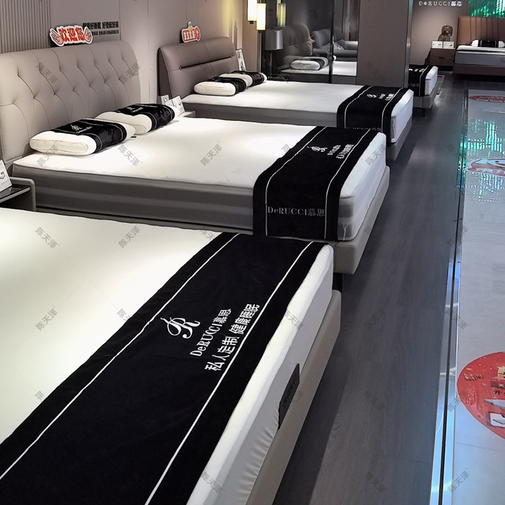 慕思床垫双层绒布搭巾定制 慕斯席梦思刺绣绒毛床旗订做 床搭试枕巾尾巾